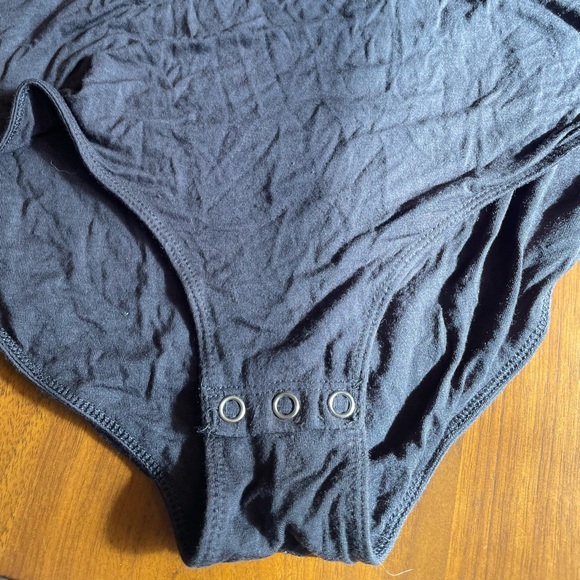 American Eagle 4 bodysuits bundle - Picture 4 of 6